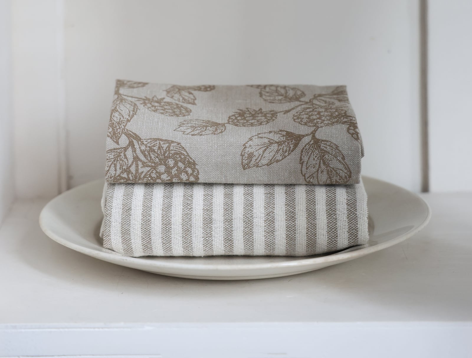 AW26 Berry Range set of 2 Kitchen Towel (5