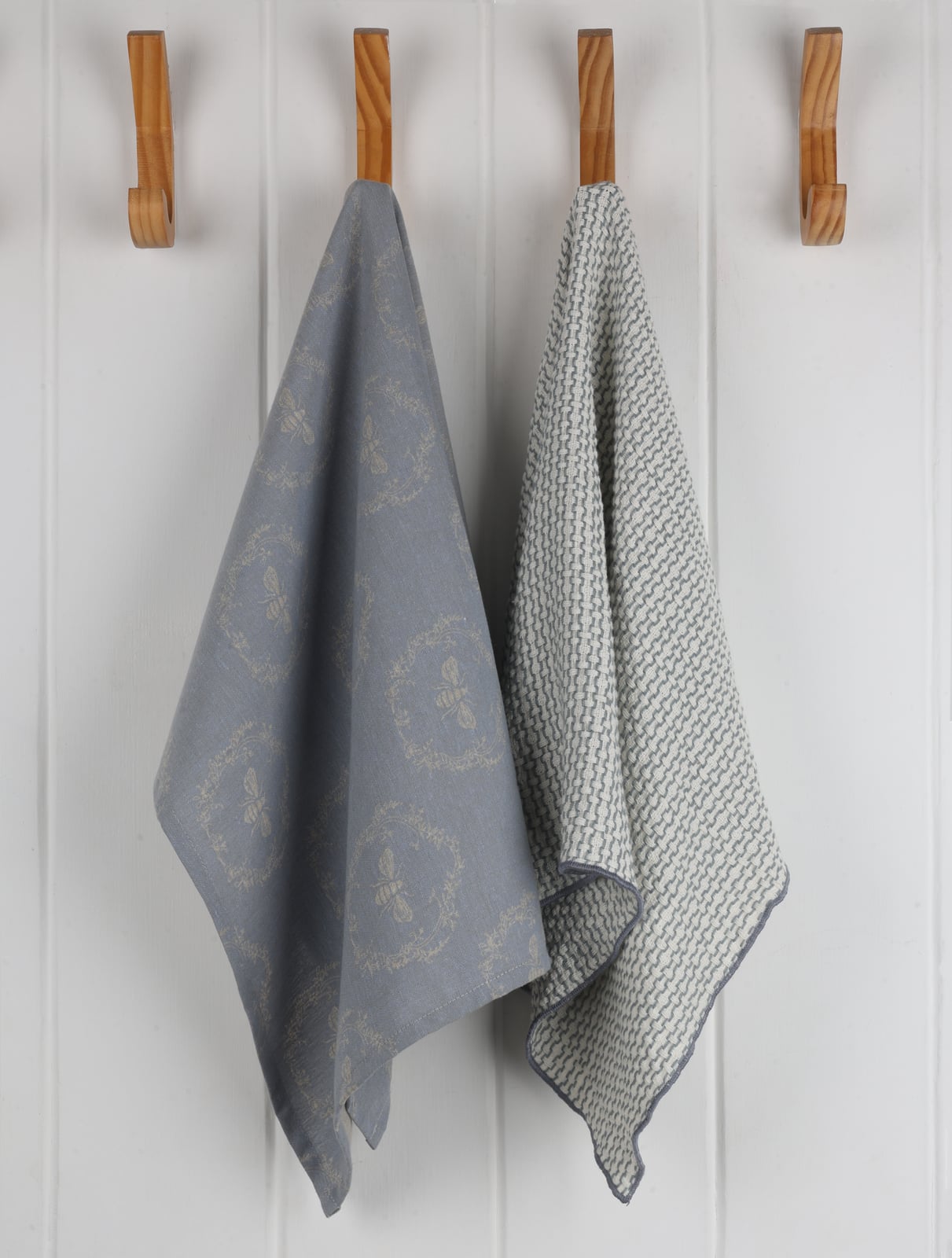 Bee - Printed and Dobby Kitchen Towel - Blue