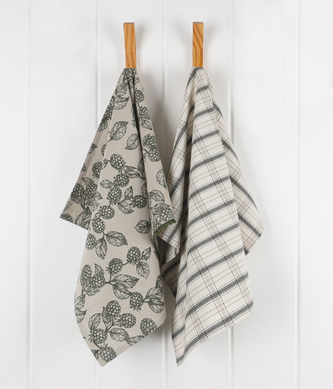 Berry Printed and Tartan Kitchen Towel - Green