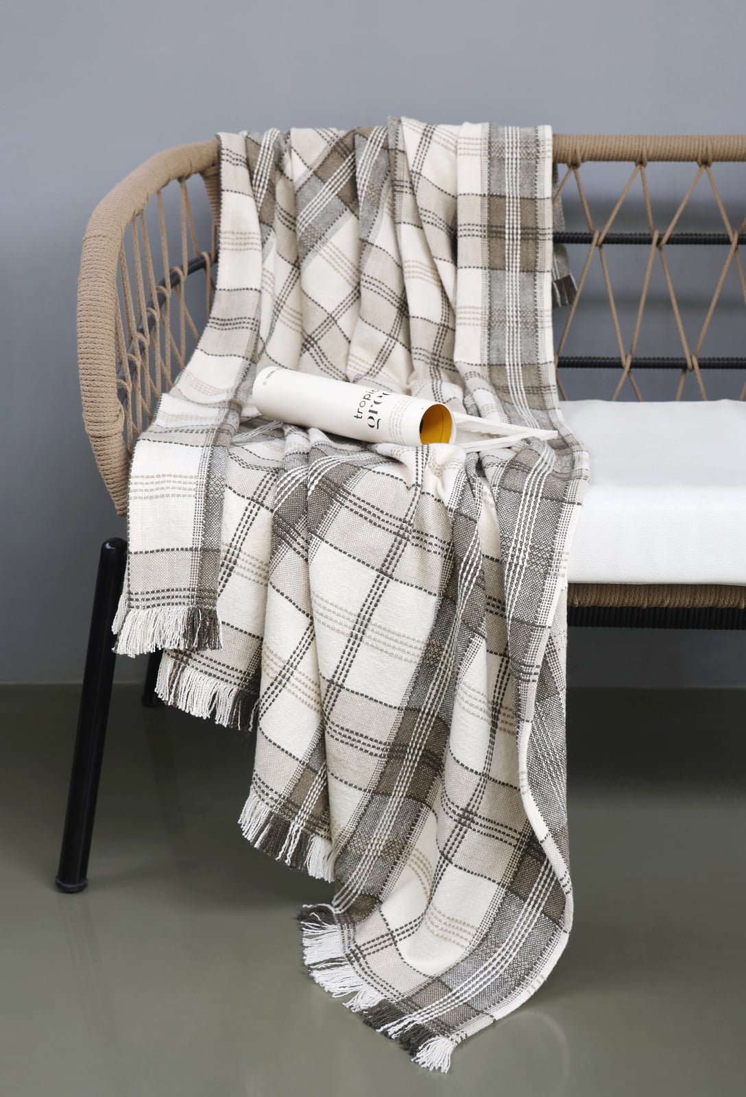 Berry Reversible Tartan Textured Throw - Green