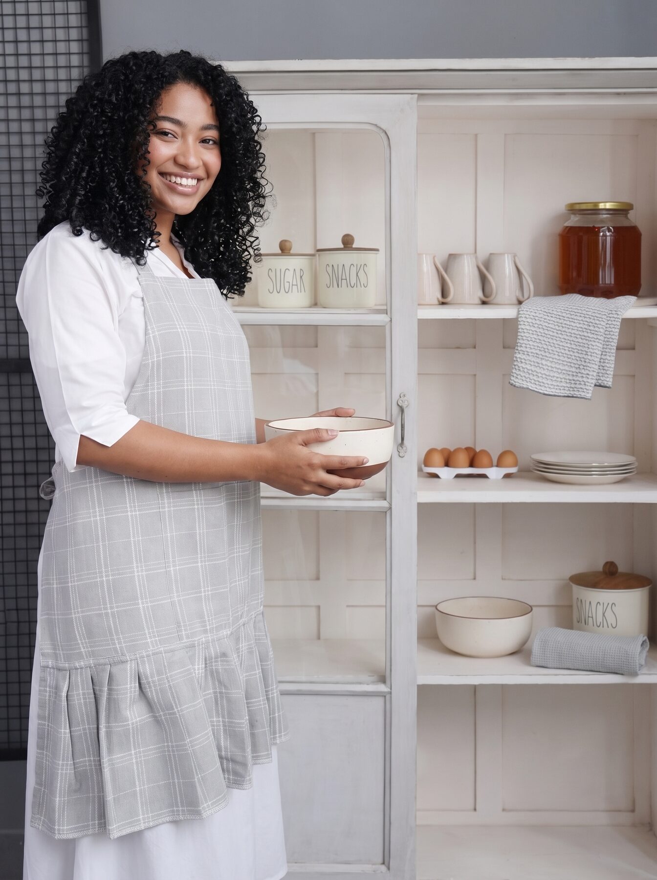 Textured Plain Pinafore Checked Apron